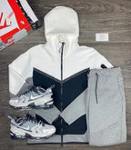 Nike tech