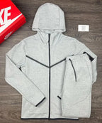 Nike tech