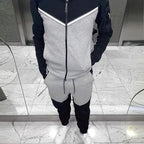 Nike tech