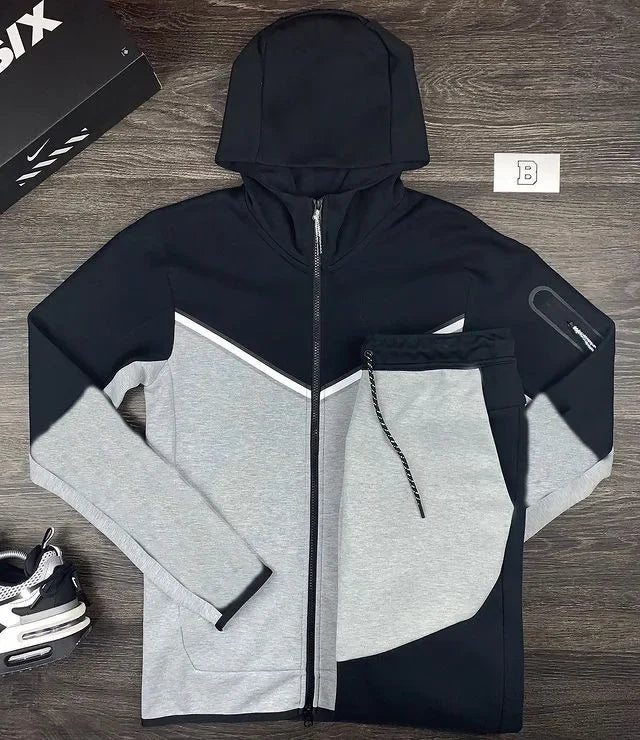 Nike tech